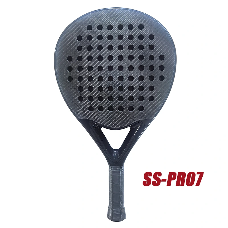 Kakšna je razlika med ogljikovimi vlakni in grafitnimi loparji z badmintonom?